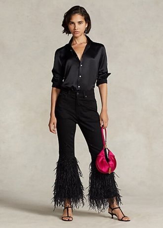 Calça jeans flare Ralph Lauren preta feminina com detalhes em penas e cós alto
